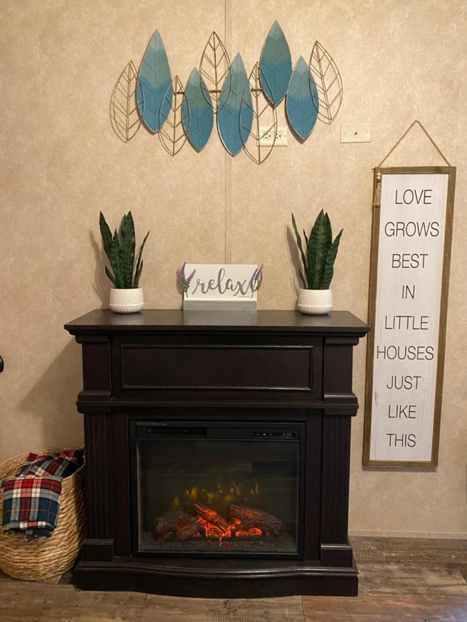 Your Own Cozy Tiny Home Austell Exterior foto